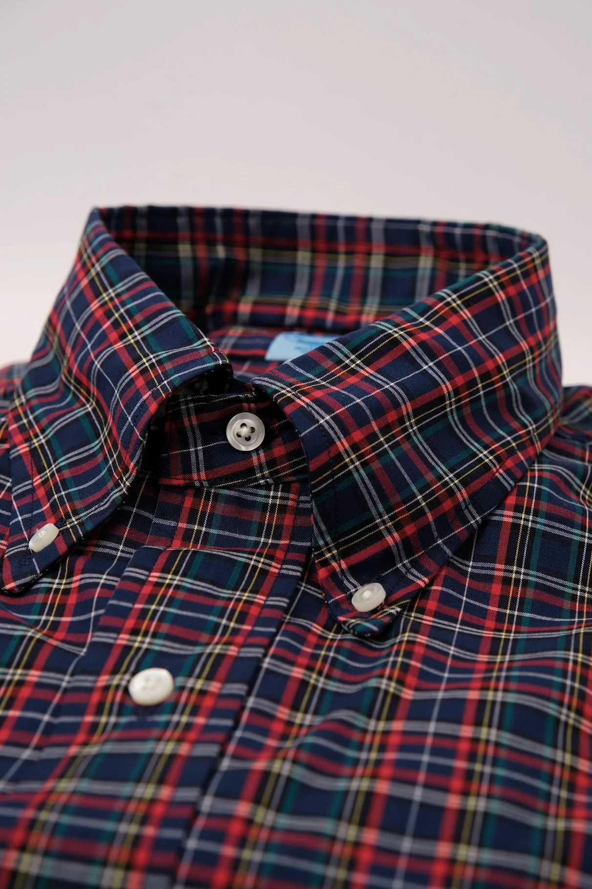 Lowland Aberdeen Tartan Broadcloth - Image 3